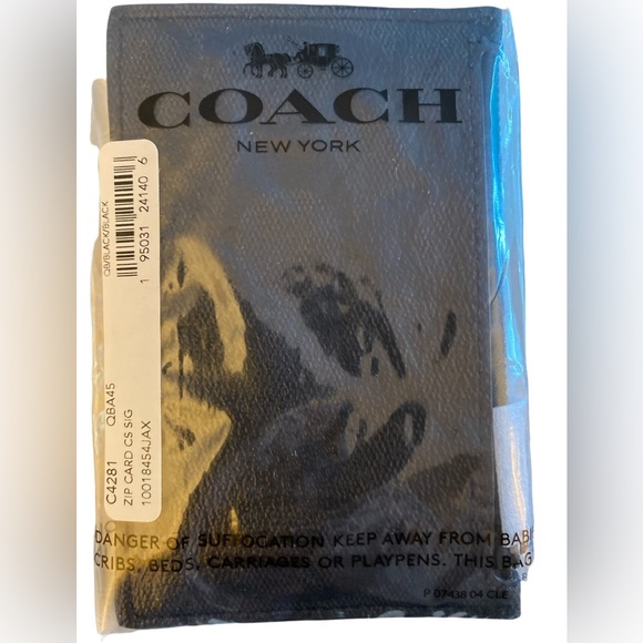 NWT Coach Zip Card Case In Signature Canvas - Picture 3 of 3